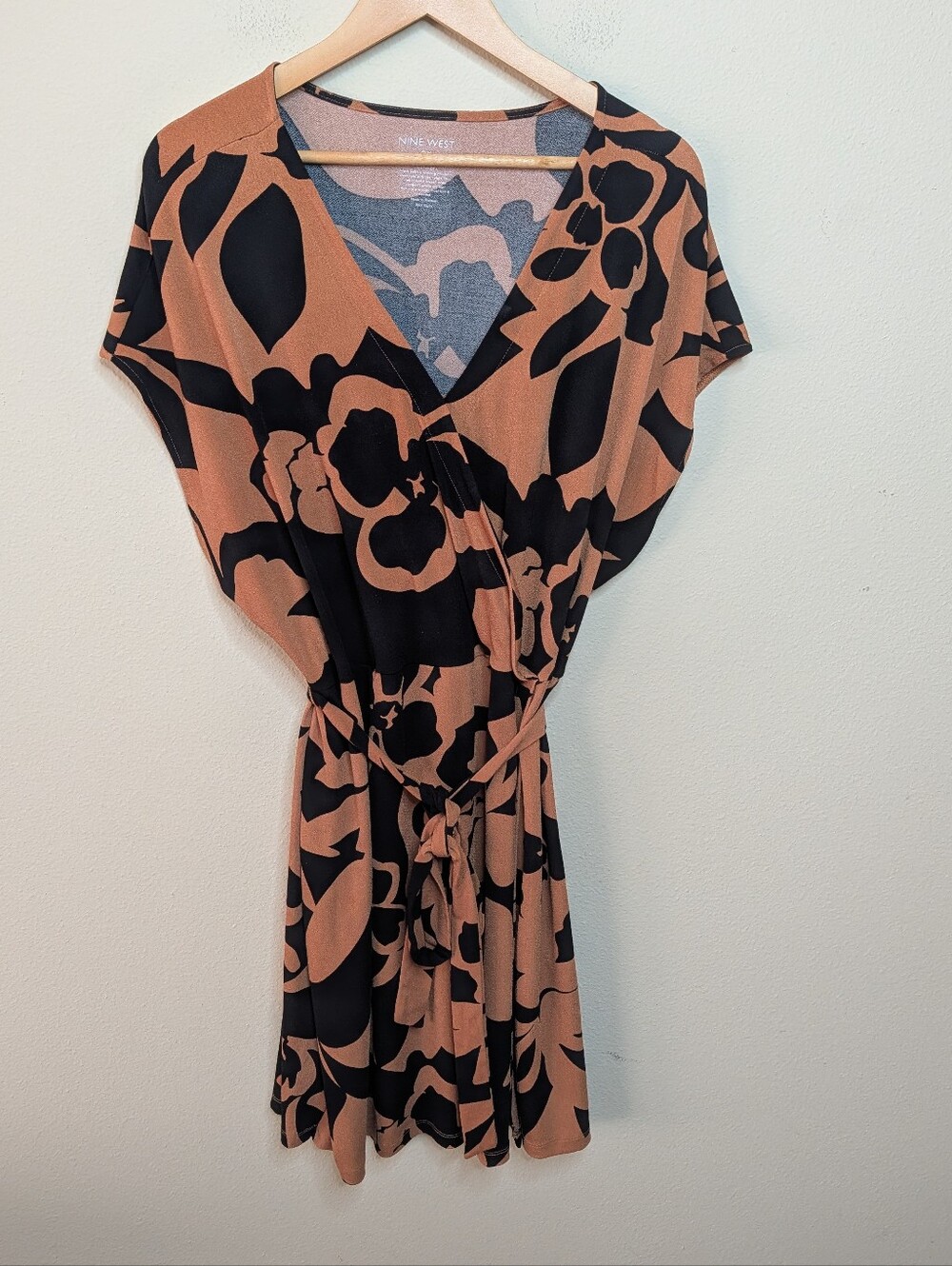 Nine West Wrap Dress Rust Black Abstract Print Tie Waist Size 2X